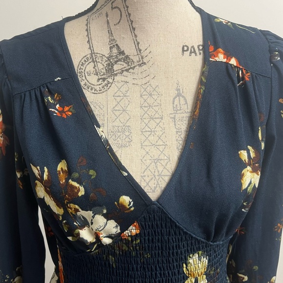 Long Sleeve Floral Dress! - Picture 5 of 15